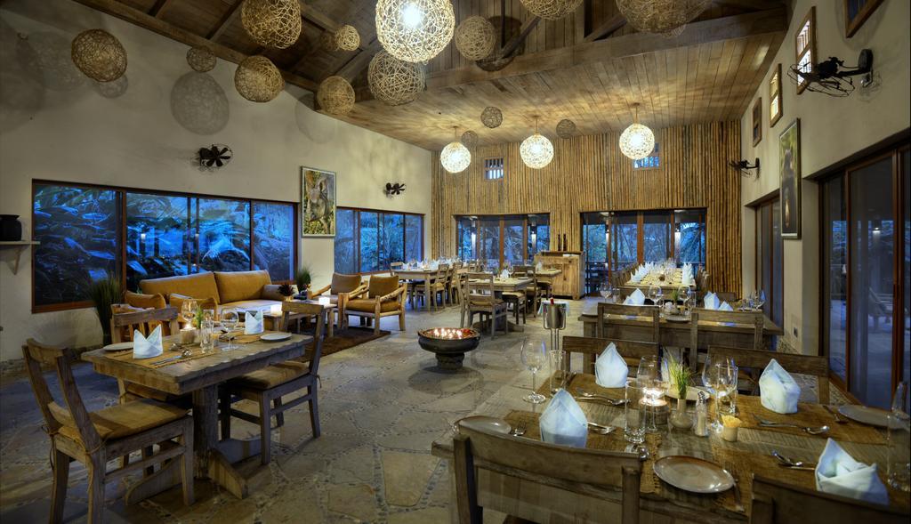 Barahi Jungle Lodge Meghauli Exterior foto