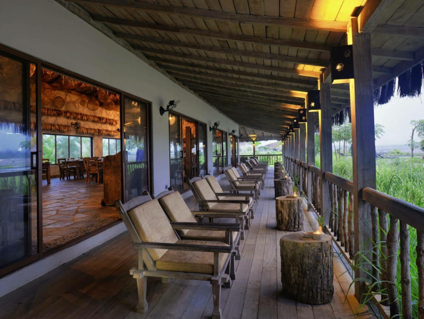 Barahi Jungle Lodge Meghauli Exterior foto